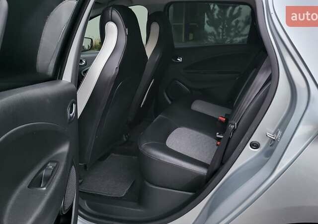 Сірий Рено Зое, об'ємом двигуна 0 л та пробігом 96 тис. км за 12550 $, фото 14 на Automoto.ua