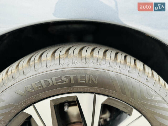 Рено Зое 2021 в Здолбунове на Automoto.ua Серый Рено Зое, объемом двигателя 0 л и пробегом 81 тыс. км за 12499 $, фото 31 на Automoto.ua