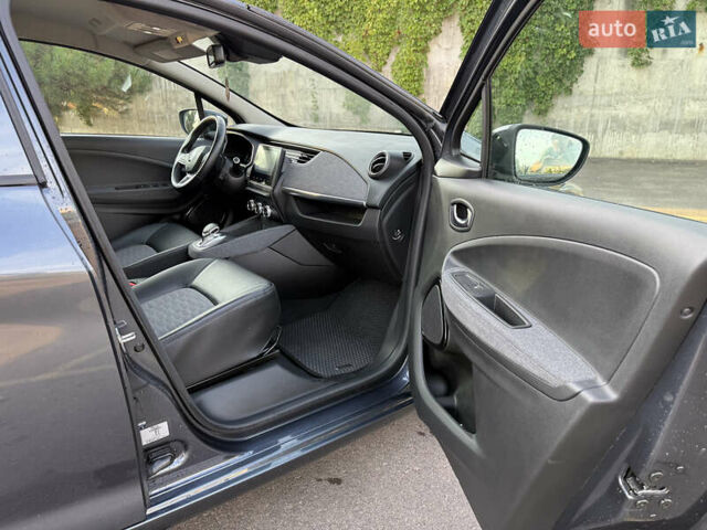 Сірий Рено Зое, об'ємом двигуна 0 л та пробігом 24 тис. км за 14850 $, фото 20 на Automoto.ua