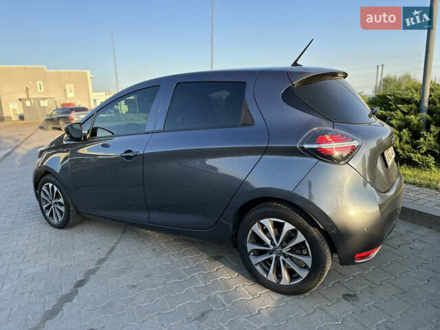 Серый Рено Зое, объемом двигателя 0 л и пробегом 35 тыс. км за 13450 $, фото 3 на Automoto.ua