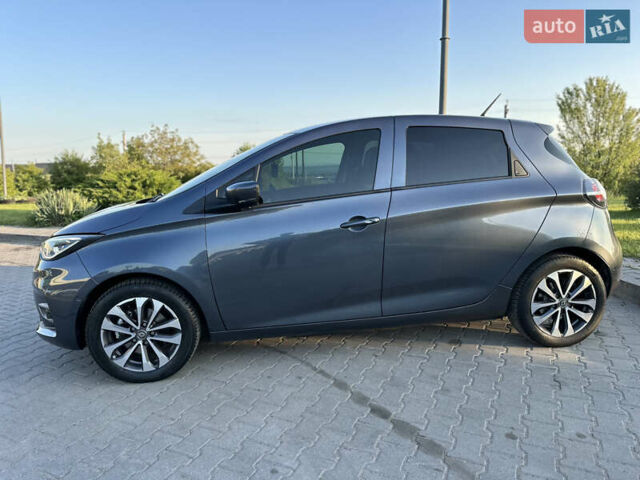 Серый Рено Зое, объемом двигателя 0 л и пробегом 35 тыс. км за 13450 $, фото 2 на Automoto.ua