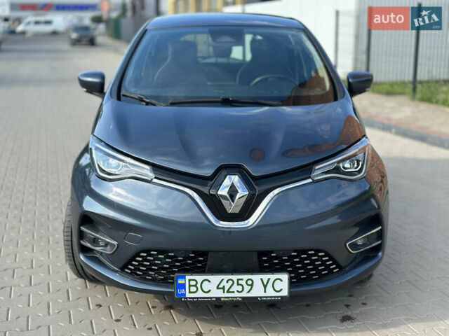 Серый Рено Зое, объемом двигателя 0 л и пробегом 39 тыс. км за 13500 $, фото 1 на Automoto.ua