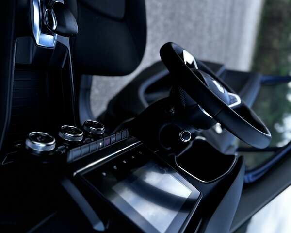 Серый Рено Зое, объемом двигателя 0 л и пробегом 77 тыс. км за 12900 $, фото 60 на Automoto.ua
