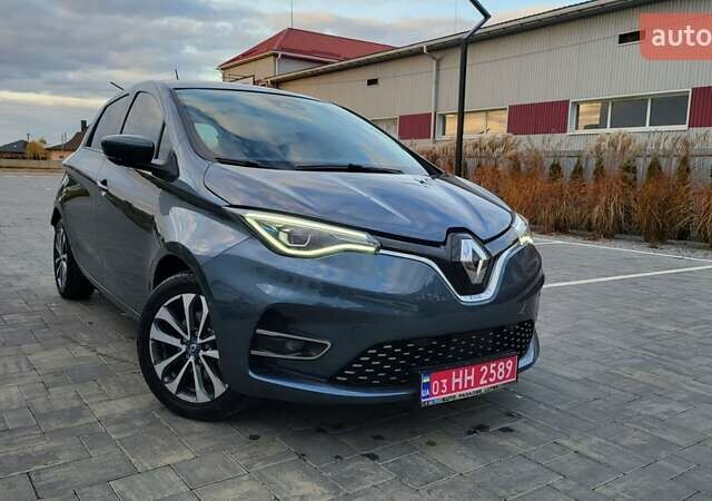 Серый Рено Зое, объемом двигателя 0 л и пробегом 103 тыс. км за 12200 $, фото 3 на Automoto.ua