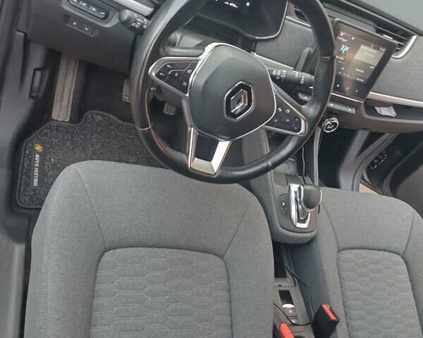 Серый Рено Зое, объемом двигателя 0 л и пробегом 68 тыс. км за 13700 $, фото 19 на Automoto.ua
