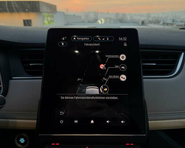 Серый Рено Зое, объемом двигателя 0 л и пробегом 40 тыс. км за 12200 $, фото 17 на Automoto.ua