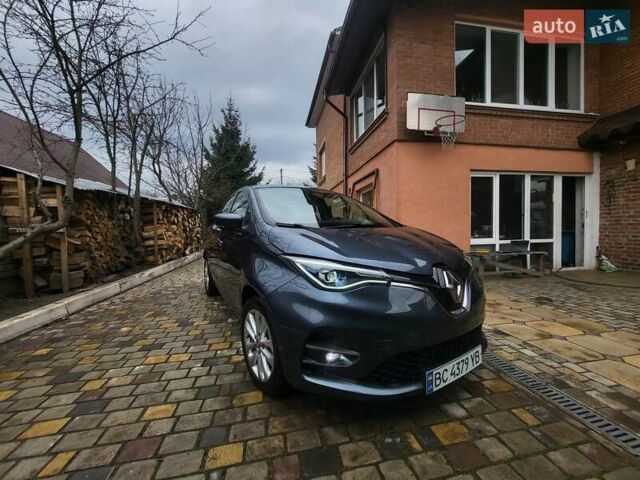 Серый Рено Зое, объемом двигателя 0 л и пробегом 37 тыс. км за 12650 $, фото 2 на Automoto.ua