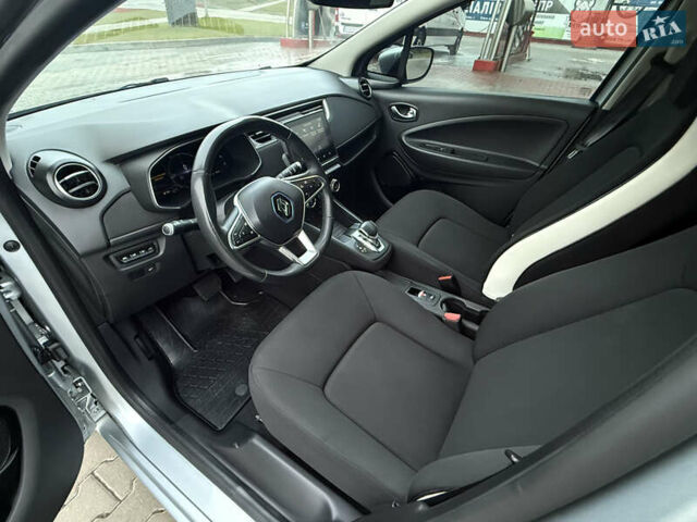 Сірий Рено Зое, об'ємом двигуна 0 л та пробігом 85 тис. км за 12600 $, фото 16 на Automoto.ua