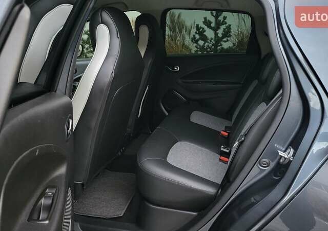 Рено Зое 2021 в Луцке на Automoto.ua Серый Рено Зое, объемом двигателя 0 л и пробегом 103 тыс. км за 12200 $, фото 11 на Automoto.ua