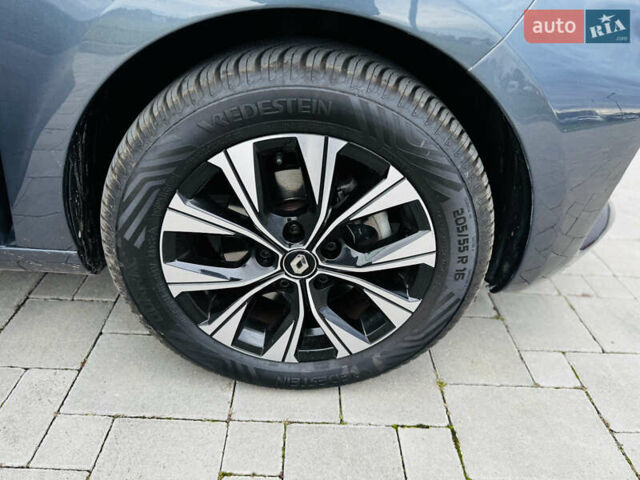 Рено Зое 2021 в Здолбунове на Automoto.ua Серый Рено Зое, объемом двигателя 0 л и пробегом 81 тыс. км за 12499 $, фото 30 на Automoto.ua