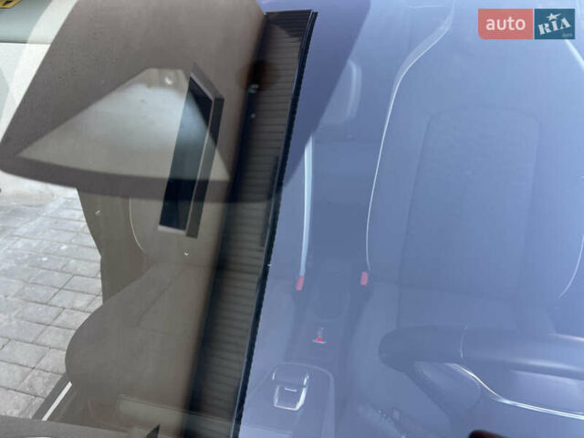 Серый Рено Зое, объемом двигателя 0 л и пробегом 115 тыс. км за 12650 $, фото 46 на Automoto.ua