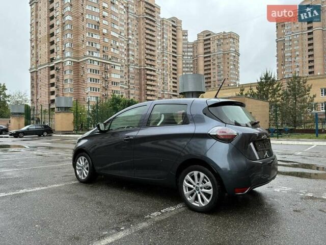 Серый Рено Зое, объемом двигателя 0 л и пробегом 33 тыс. км за 12900 $, фото 27 на Automoto.ua