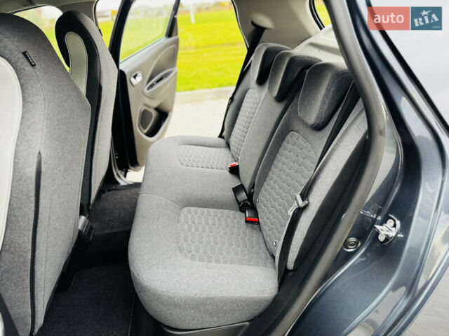 Рено Зое 2021 в Здолбунове на Automoto.ua Серый Рено Зое, объемом двигателя 0 л и пробегом 81 тыс. км за 12499 $, фото 23 на Automoto.ua