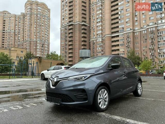 Серый Рено Зое, объемом двигателя 0 л и пробегом 33 тыс. км за 12900 $, фото 35 на Automoto.ua