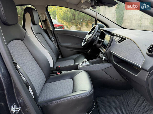 Сірий Рено Зое, об'ємом двигуна 0 л та пробігом 24 тис. км за 14850 $, фото 26 на Automoto.ua