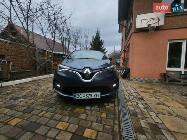 Серый Рено Зое, объемом двигателя 0 л и пробегом 37 тыс. км за 12650 $, фото 1 на Automoto.ua