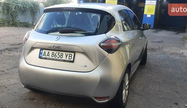 Сірий Рено Зое, об'ємом двигуна 0 л та пробігом 72 тис. км за 13000 $, фото 8 на Automoto.ua