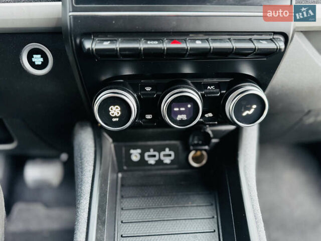 Рено Зое 2021 в Здолбунове на Automoto.ua Серый Рено Зое, объемом двигателя 0 л и пробегом 81 тыс. км за 12499 $, фото 48 на Automoto.ua