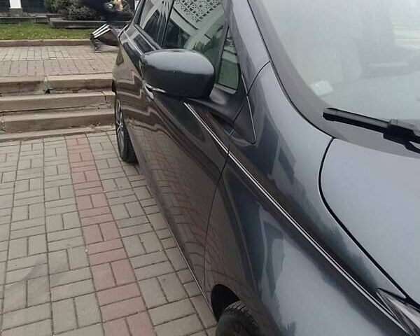 Серый Рено Зое, объемом двигателя 0 л и пробегом 19 тыс. км за 15900 $, фото 7 на Automoto.ua