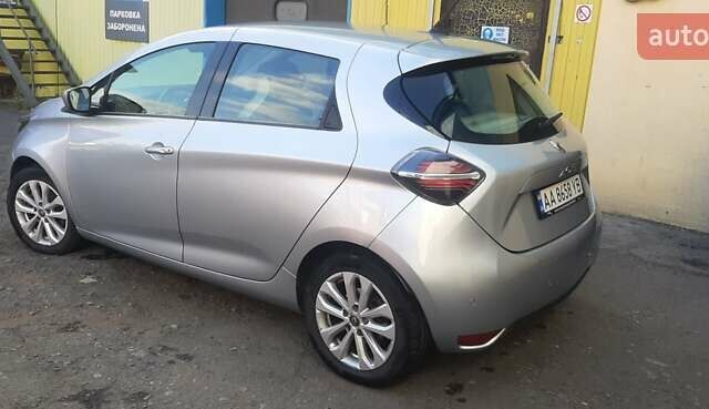 Сірий Рено Зое, об'ємом двигуна 0 л та пробігом 72 тис. км за 13000 $, фото 2 на Automoto.ua