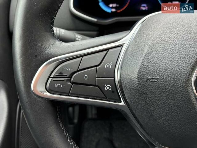 Серый Рено Зое, объемом двигателя 0 л и пробегом 33 тыс. км за 12900 $, фото 73 на Automoto.ua