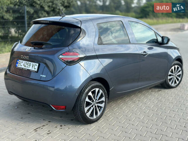 Серый Рено Зое, объемом двигателя 0 л и пробегом 39 тыс. км за 13500 $, фото 6 на Automoto.ua