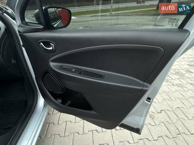 Сірий Рено Зое, об'ємом двигуна 0 л та пробігом 85 тис. км за 12600 $, фото 24 на Automoto.ua