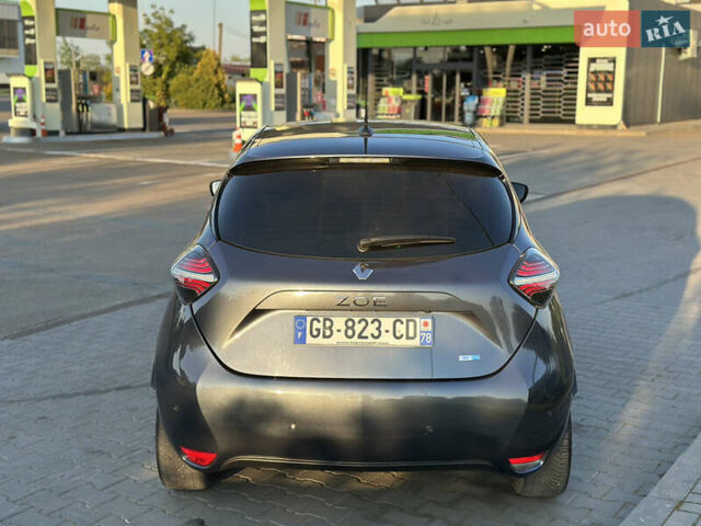Серый Рено Зое, объемом двигателя 0 л и пробегом 35 тыс. км за 13450 $, фото 6 на Automoto.ua