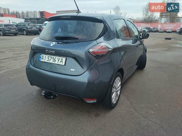 Серый Рено Зое, объемом двигателя 0 л и пробегом 68 тыс. км за 13700 $, фото 8 на Automoto.ua