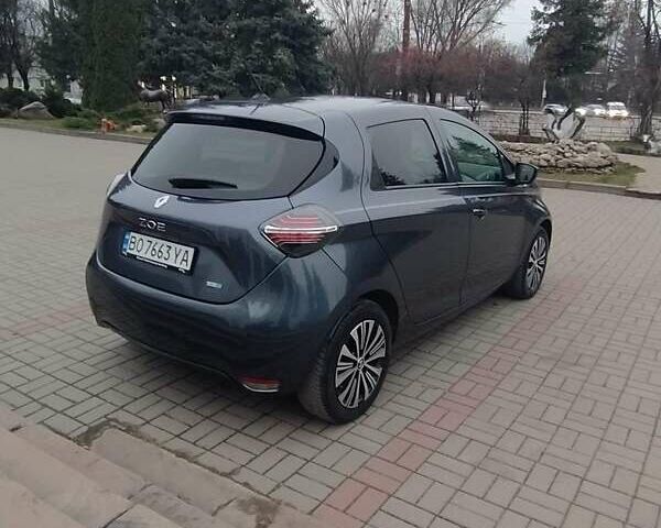 Серый Рено Зое, объемом двигателя 0 л и пробегом 19 тыс. км за 15900 $, фото 8 на Automoto.ua