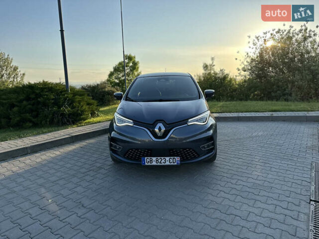 Серый Рено Зое, объемом двигателя 0 л и пробегом 35 тыс. км за 13450 $, фото 1 на Automoto.ua