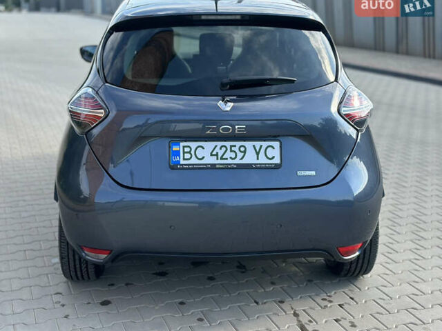 Серый Рено Зое, объемом двигателя 0 л и пробегом 39 тыс. км за 13500 $, фото 3 на Automoto.ua
