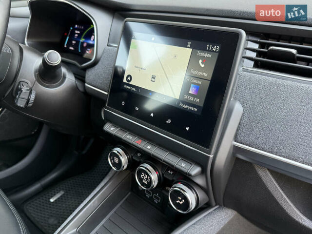 Серый Рено Зое, объемом двигателя 0 л и пробегом 24 тыс. км за 14950 $, фото 36 на Automoto.ua