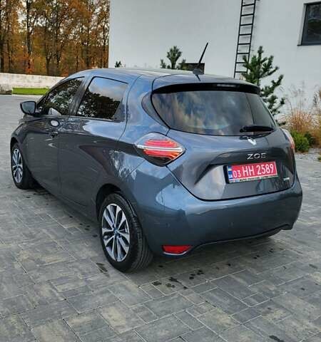 Серый Рено Зое, объемом двигателя 0 л и пробегом 103 тыс. км за 12200 $, фото 10 на Automoto.ua