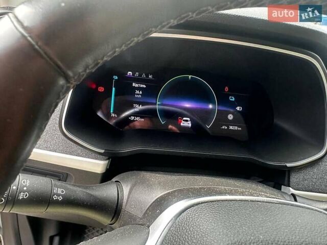 Серый Рено Зое, объемом двигателя 0 л и пробегом 38 тыс. км за 16250 $, фото 15 на Automoto.ua