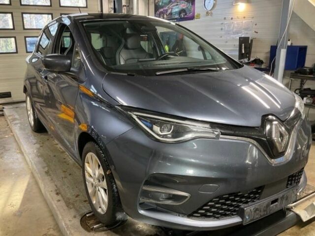 Серый Рено Зое, объемом двигателя 0 л и пробегом 105 тыс. км за 11900 $, фото 2 на Automoto.ua