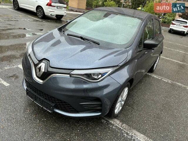 Серый Рено Зое, объемом двигателя 0 л и пробегом 33 тыс. км за 12900 $, фото 36 на Automoto.ua