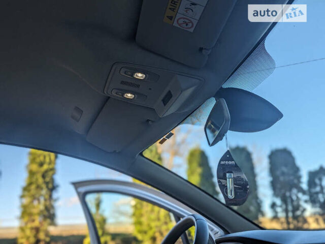 Серый Рено Зое, объемом двигателя 0 л и пробегом 29 тыс. км за 13400 $, фото 30 на Automoto.ua