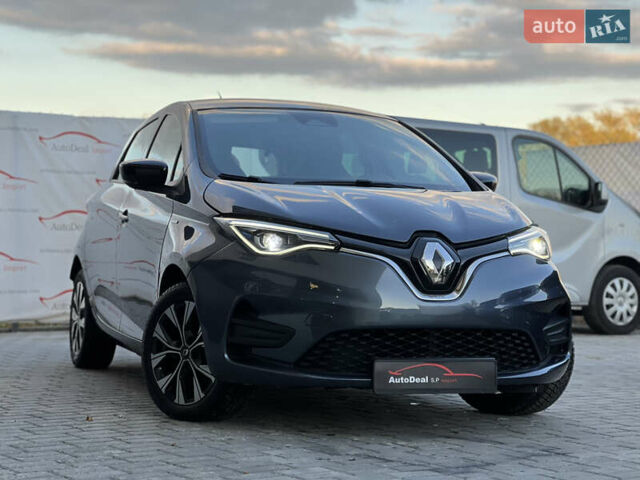 Серый Рено Зое, объемом двигателя 0 л и пробегом 115 тыс. км за 12650 $, фото 6 на Automoto.ua