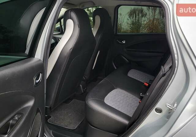 Рено Зое 2021 в Луцке на Automoto.ua Серый Рено Зое, объемом двигателя 0 л и пробегом 94 тыс. км за 12450 $, фото 11 на Automoto.ua