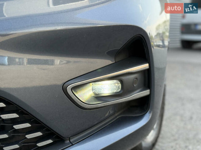 Серый Рено Зое, объемом двигателя 0 л и пробегом 24 тыс. км за 14950 $, фото 9 на Automoto.ua