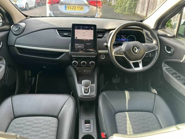 Серый Рено Зое, объемом двигателя 10 л и пробегом 20 тыс. км за 11000 $, фото 7 на Automoto.ua