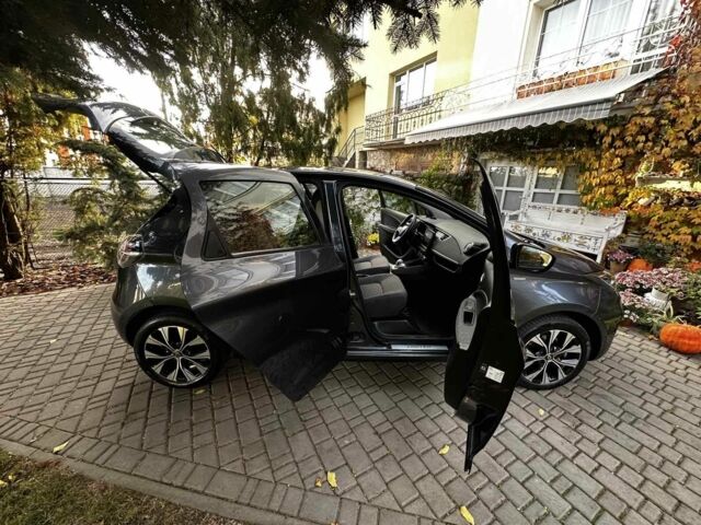 Сірий Рено Зое, об'ємом двигуна 0 л та пробігом 45 тис. км за 12750 $, фото 8 на Automoto.ua