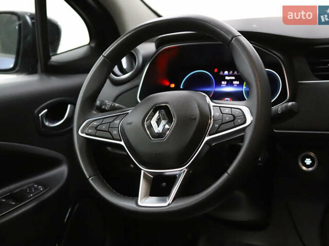 Серый Рено Зое, объемом двигателя 0 л и пробегом 28 тыс. км за 14700 $, фото 78 на Automoto.ua