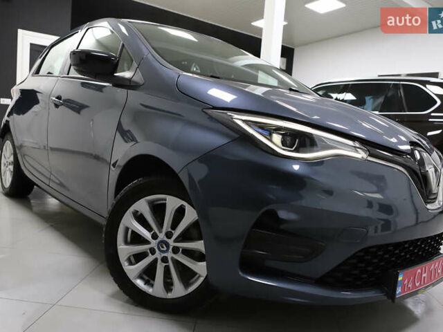 Серый Рено Зое, объемом двигателя 0 л и пробегом 28 тыс. км за 14700 $, фото 18 на Automoto.ua