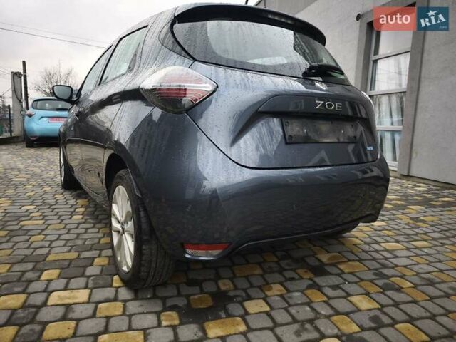 Серый Рено Зое, объемом двигателя 0 л и пробегом 23 тыс. км за 13600 $, фото 4 на Automoto.ua
