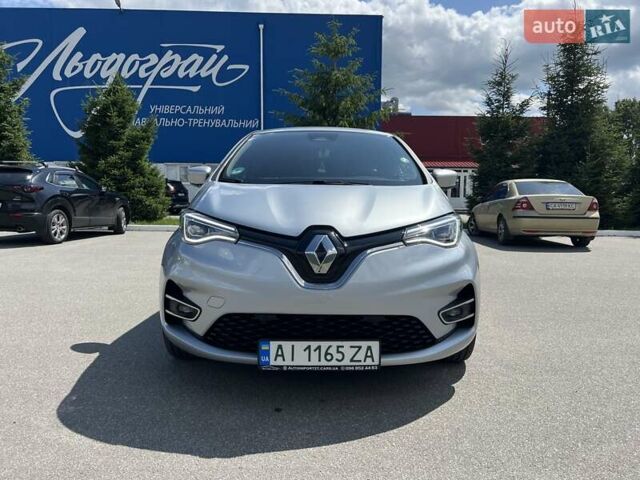 Серый Рено Зое, объемом двигателя 0 л и пробегом 57 тыс. км за 13777 $, фото 3 на Automoto.ua