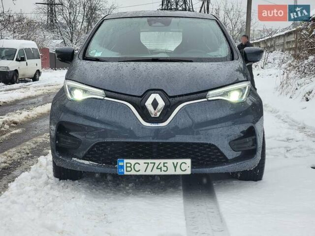 Серый Рено Зое, объемом двигателя 0 л и пробегом 23 тыс. км за 13650 $, фото 1 на Automoto.ua
