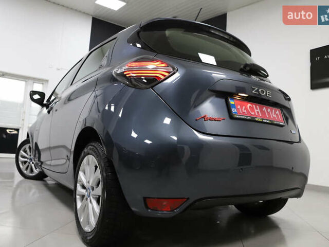 Серый Рено Зое, объемом двигателя 0 л и пробегом 28 тыс. км за 14700 $, фото 26 на Automoto.ua