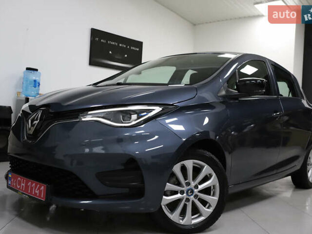 Серый Рено Зое, объемом двигателя 0 л и пробегом 28 тыс. км за 14700 $, фото 9 на Automoto.ua